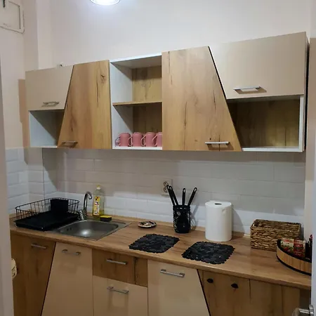 Edgar Βουκουρέστι